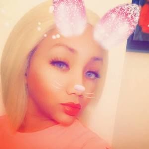 Meet your Posher, Delores